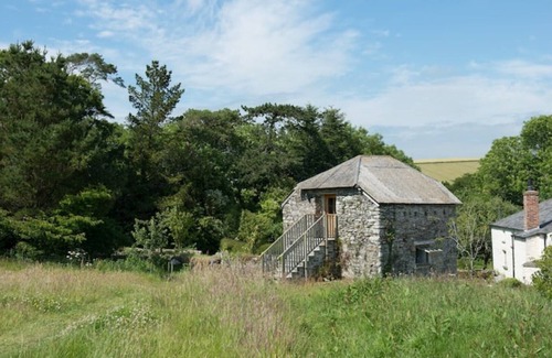 Plympton Cabin | Discover Yurts Cornwall: Family-Friendly with Breakfast Included