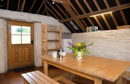 Lanteglos Cabin | Unique Yurts Experience at Tremeer Farm in Cornwall