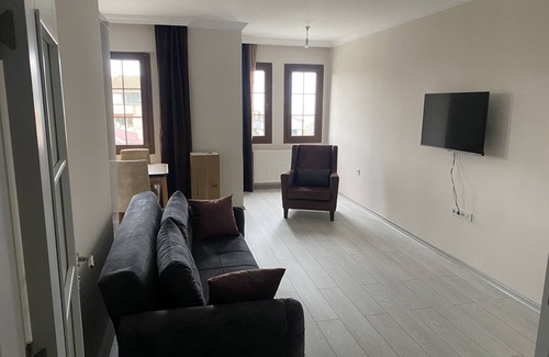 Surmene Apartment | Yusuf Aga Konagi: Guest Rated 10/10 with Family-Friendly Amenities