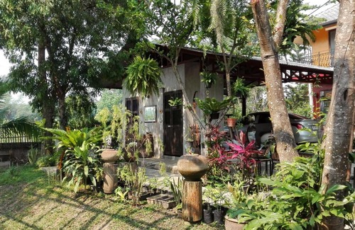 Hang Dong House | Cozy Yuva Homestay: Family-Friendly with Breakfast Included