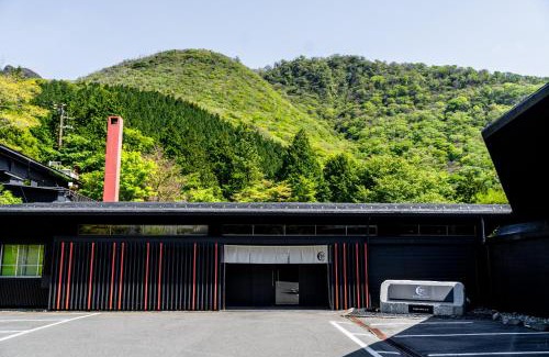 Hakone Hotel | Experience YuYu Hakone: Private Onsen & Pet-Friendly Stay
