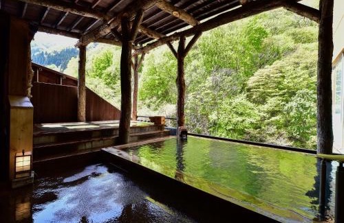 Kazuno Hotel | Discover Yuze Hotel: Family-Friendly with Hot Tub Access