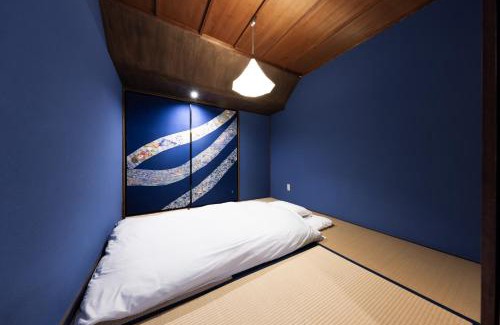 Higashiyama House | Eco-Friendly Yuzen TABI-NE: Family Retreat with Hot Tub