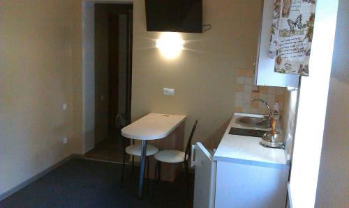 Jasienow Apartment | Discover Yuzhniy Dvorik: Family-Friendly Stay with Breakfast