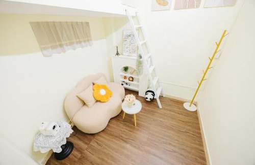Old Quarter Apartment | Yuzu Home Hang Bong