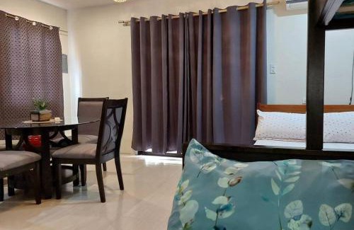 Malolos City Apartment | Cozy YYY's Townhouse: Pet & Child Friendly Getaway