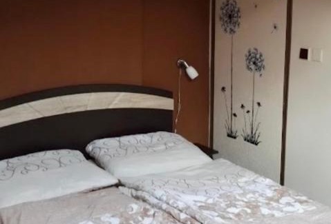 Karlovy Vary House | Family-Friendly Záboj Restaurant with Delicious Breakfast