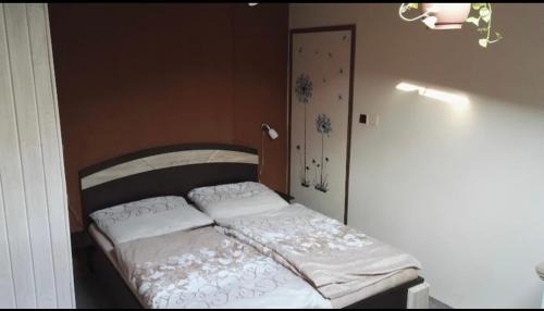 Karlovy Vary House | Family-Friendly Záboj Restaurant with Delicious Breakfast