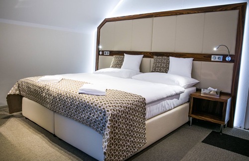 Petrovice u Karvine Hotel | Discover Zámeček Petrovice: 4-Star Retreat with Spa & Pool