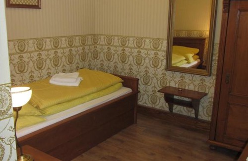 Kunin House | Charming Zámecké Ubytování with Pet-Friendly Amenities