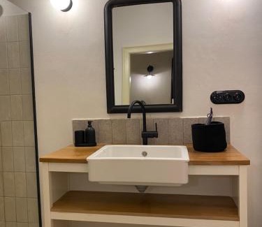 Zdar Nad Sazavou Apartment | Discover Zámek Žďár: Family-Friendly Retreat with Breakfast