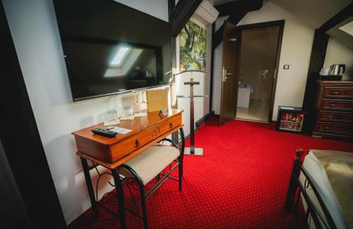 Slavicin Hotel | Experience Zámek Wichterle: 4-Star Hotel & Beer Spa Retreat