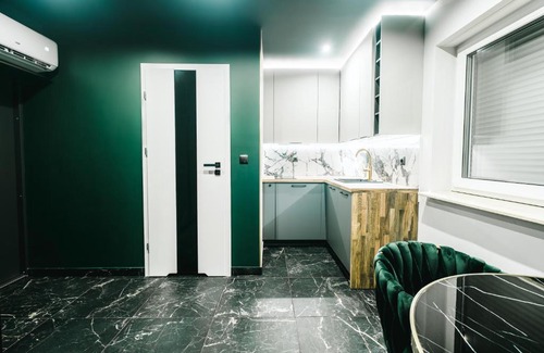 Siechnice Apartment | Family-Friendly Retreat at Złota Grota with Hot Tub