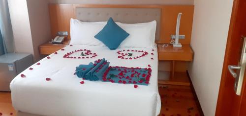 Bole Hotel | Discover Z Addis Hotel: Family-Friendly with Restaurant & Breakfast