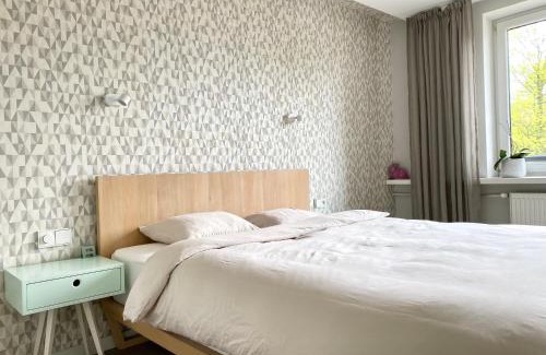 Kazimierz Apartment | Riverside Retreat with Exceptional Guest Rating and Family-Friendly Amenities