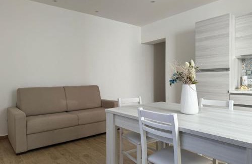 Fiumefreddo di Sicilia House | Za Nedda Home: Pet-Friendly Retreat with Spa & Hot Tub