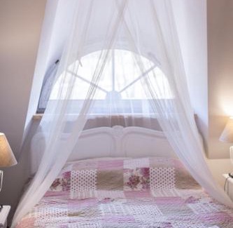 gmina Olsztyn Hotel | Historic Zabytkowy Spichlerz: Family-Friendly Retreat