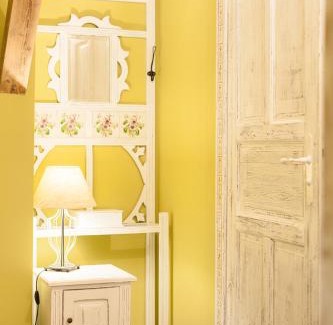 gmina Olsztyn Hotel | Historic Zabytkowy Spichlerz: Family-Friendly Retreat