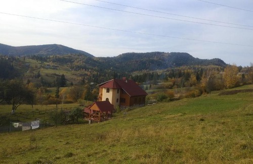 Slavske Cabin | Budget-Friendly Escape at Zacharovany Karpaty - 9.4 Rating