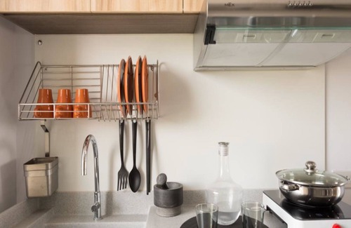 Nai Mueang Hotel | Inviting Zada Residence: Family-Friendly with Kitchen & More