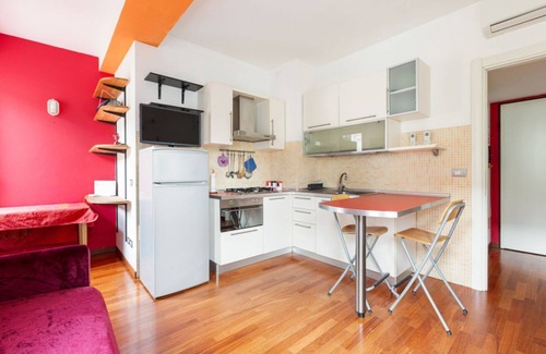 Zona Zara Apartment | Comfortable Zadar Apartment with Balcony Steps from M5 Istria
