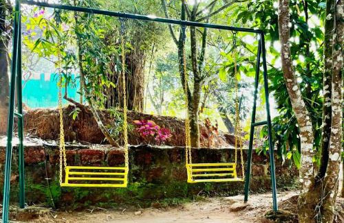 Vayittiri House | Budget-Friendly Escape at Zadokz Farmstay with Pool & Breakfast