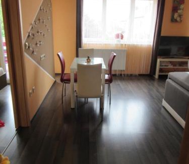 Sarvar Apartment | Premier Zafír Sziget Apartman with Ocean View & Spa