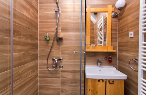 Zlatar Bistrica Bed & Breakfast | Comfortable Stay at Zagorske hiže Purga - Rated 9/10!