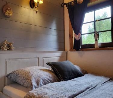 Solina Apartment | Top-Rated Zagroda Krasna: Family-Friendly & Pet Approved!