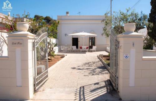 Torre Suda House | Discover Zaira House: Pet-Friendly Oceanfront Escape