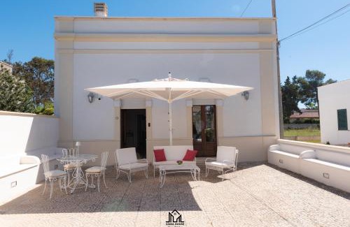 Torre Suda House | Discover Zaira House: Pet-Friendly Oceanfront Escape