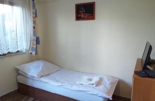gmina Dobra Hotel | Family-Friendly Zajazd Joniec Małgorzata with Great Reviews