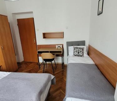 Krynica-Zdroj Hotel | Family-Friendly Escape at Zajazd Meran with Kitchen Access