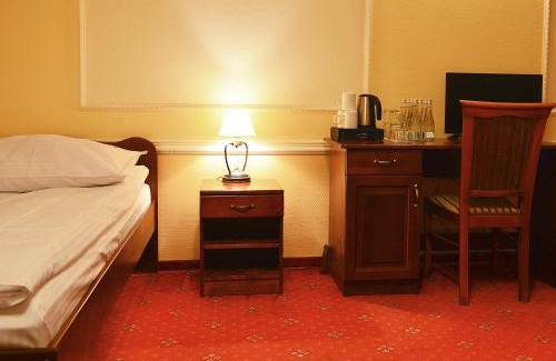 gmina Radomysl Wielki Hotel | Explore Zajazd Partynia: Pet-Friendly Comfort Awaits