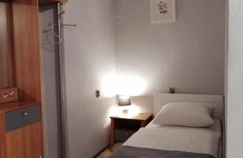 Zielona Gora Bed & Breakfast | Family-Friendly Stay at Zajazd pod Różą - Rated 8.1/10