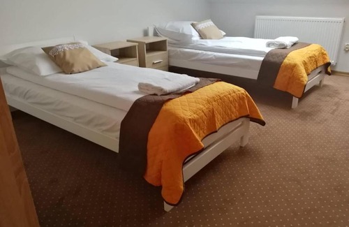 gmina Połaniec Bed & Breakfast | Pet-Friendly Zajazd Promyk with Breakfast & Family Amenities