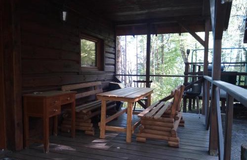 Miłomłyn Hotel | Pet-Friendly Zajazd Przystanek Piławki with Oceanfront Views