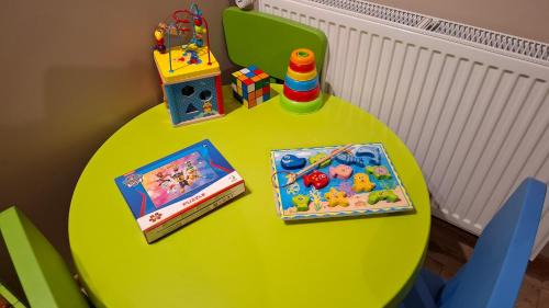 Stary Gierałtow Apartment | Discover Zakątek pod Lipką: Pet & Child Friendly Retreat