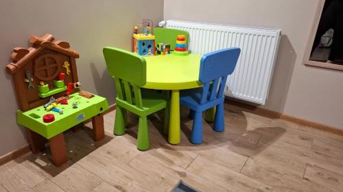 Stary Gierałtow Apartment | Discover Zakątek pod Lipką: Pet & Child Friendly Retreat