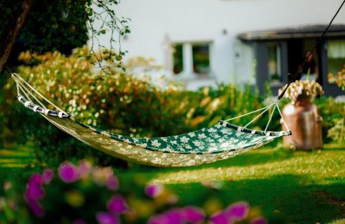 Polanica-Zdroj House | Cozy Getaway at Zakątek u Hani with Kitchen & Fireplace