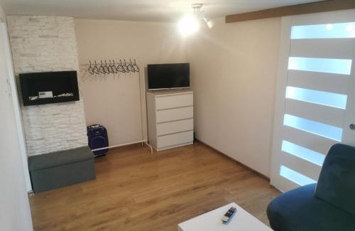 Lubawka Apartment | Guest Rated: Zakątek u Natalii with Pet-Friendly Comfort