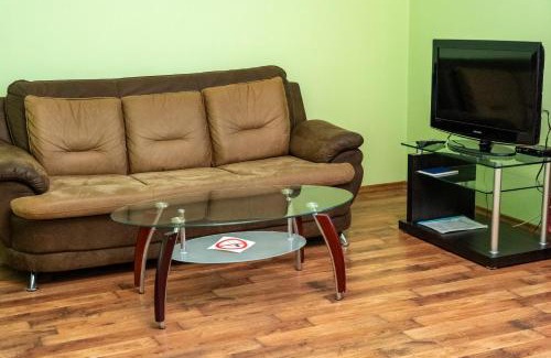 Karpaty Hotel | Inviting Zakarpatskiy Oazis: Family-Friendly Retreat with Hot Tub
