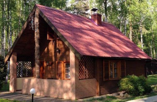Osiecznica House | Discover Zakatek Kliczkow: Family-Friendly with Hot Tub