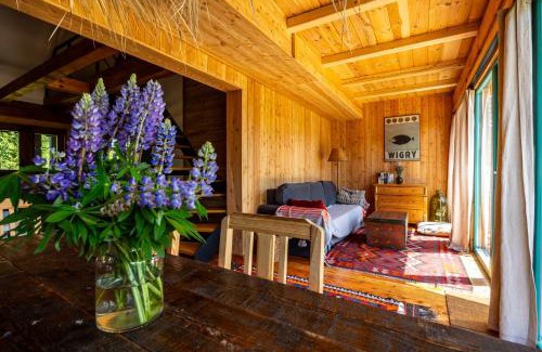 Giby House | Explore Zakole Czarnej Hańczy: Oceanfront Retreat Awaits