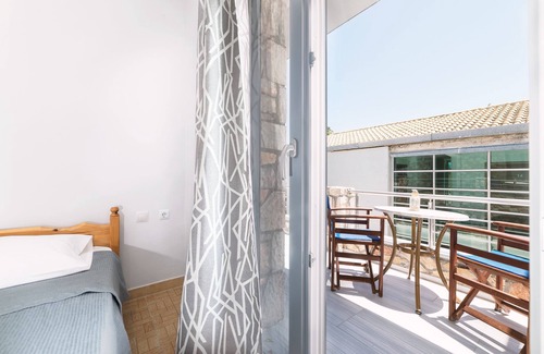 Khartata House | Inviting Zakynthos Summer Retreat with Ocean Views
