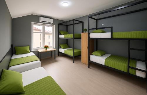 Sverdlov District Hostel | Guest Rated 9.1: Nomad Hostel with Family-Friendly Amenities