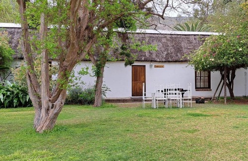 Studtis House | Cozy Zandvlakte Guest Farm: Family-Friendly Retreat with Pool