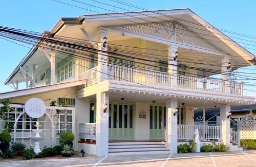 Ranong Hotel | Tranquil Getaway at Zen Balcony House, Ranong - 9.3/10