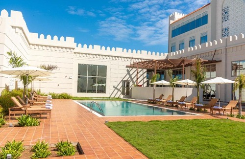 Zanzibar Town Hotel | Discover Zanzibar Elite Hotels: Poolside Relaxation Awaits