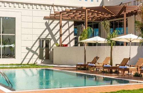 Zanzibar Town Hotel | Discover Zanzibar Elite Hotels: Poolside Relaxation Awaits